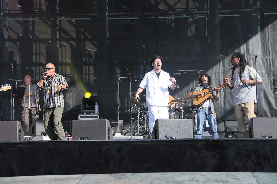 Fete de la Musique Evry 2009 - Sergent Garcia 041.jpg